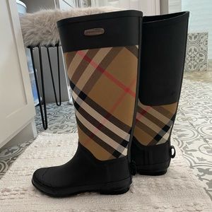 Perfect Authentic Burberry Boots